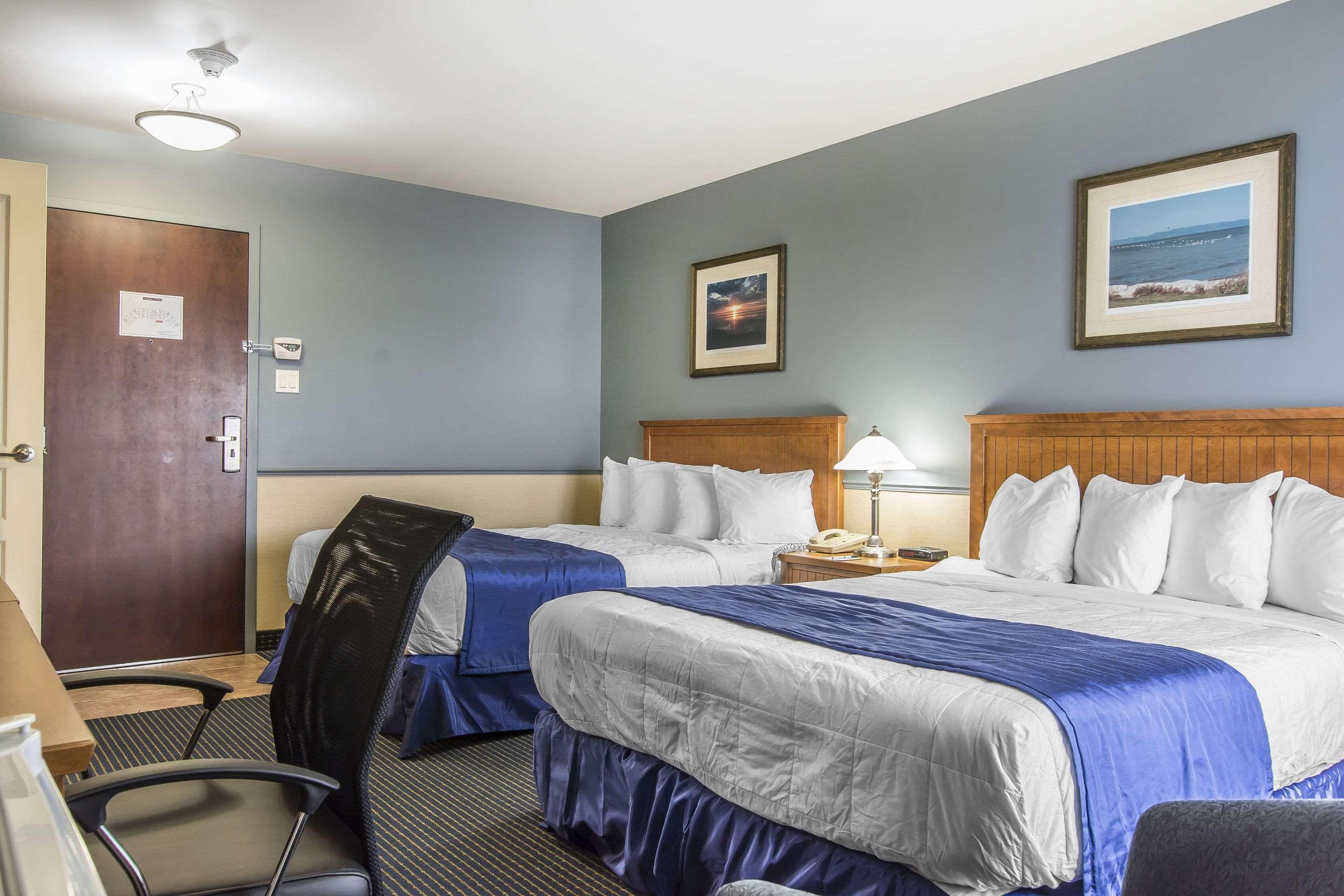 Quality Inn Rivière-du-Loup Екстериор снимка