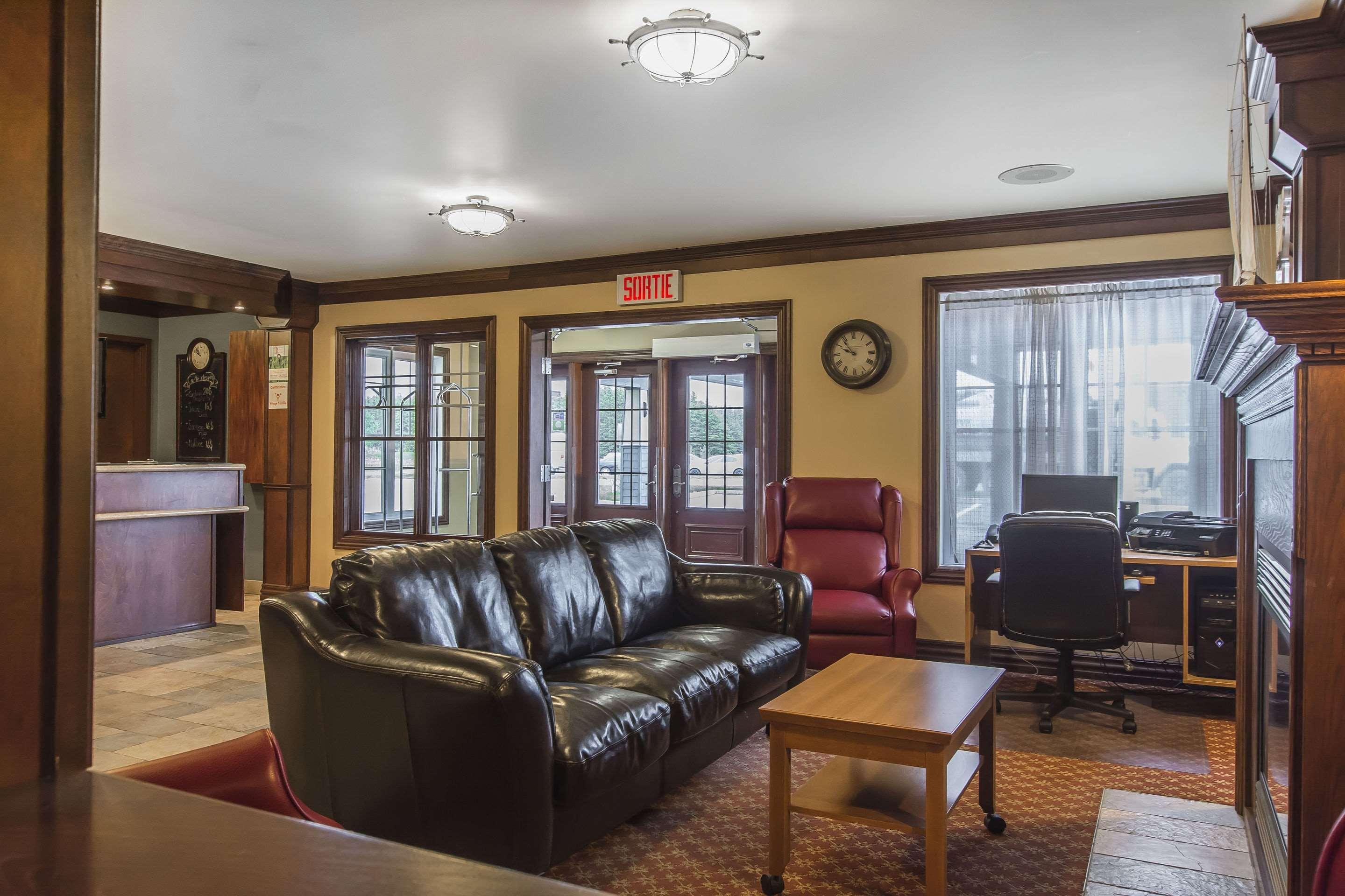 Quality Inn Rivière-du-Loup Екстериор снимка