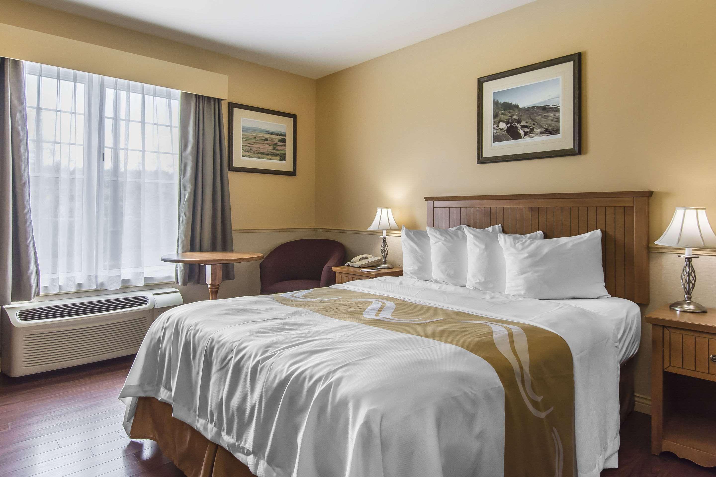 Quality Inn Rivière-du-Loup Екстериор снимка