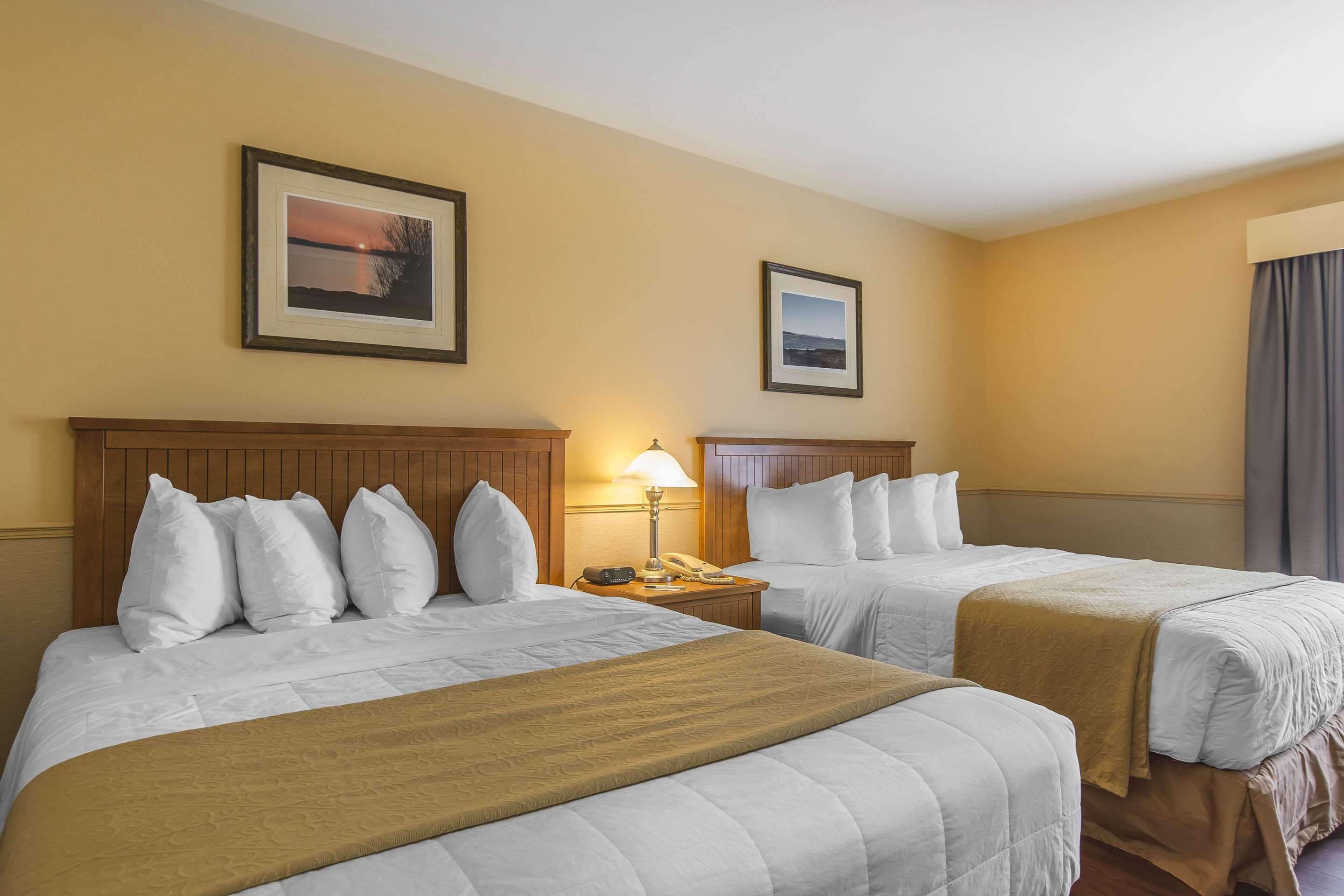 Quality Inn Rivière-du-Loup Екстериор снимка
