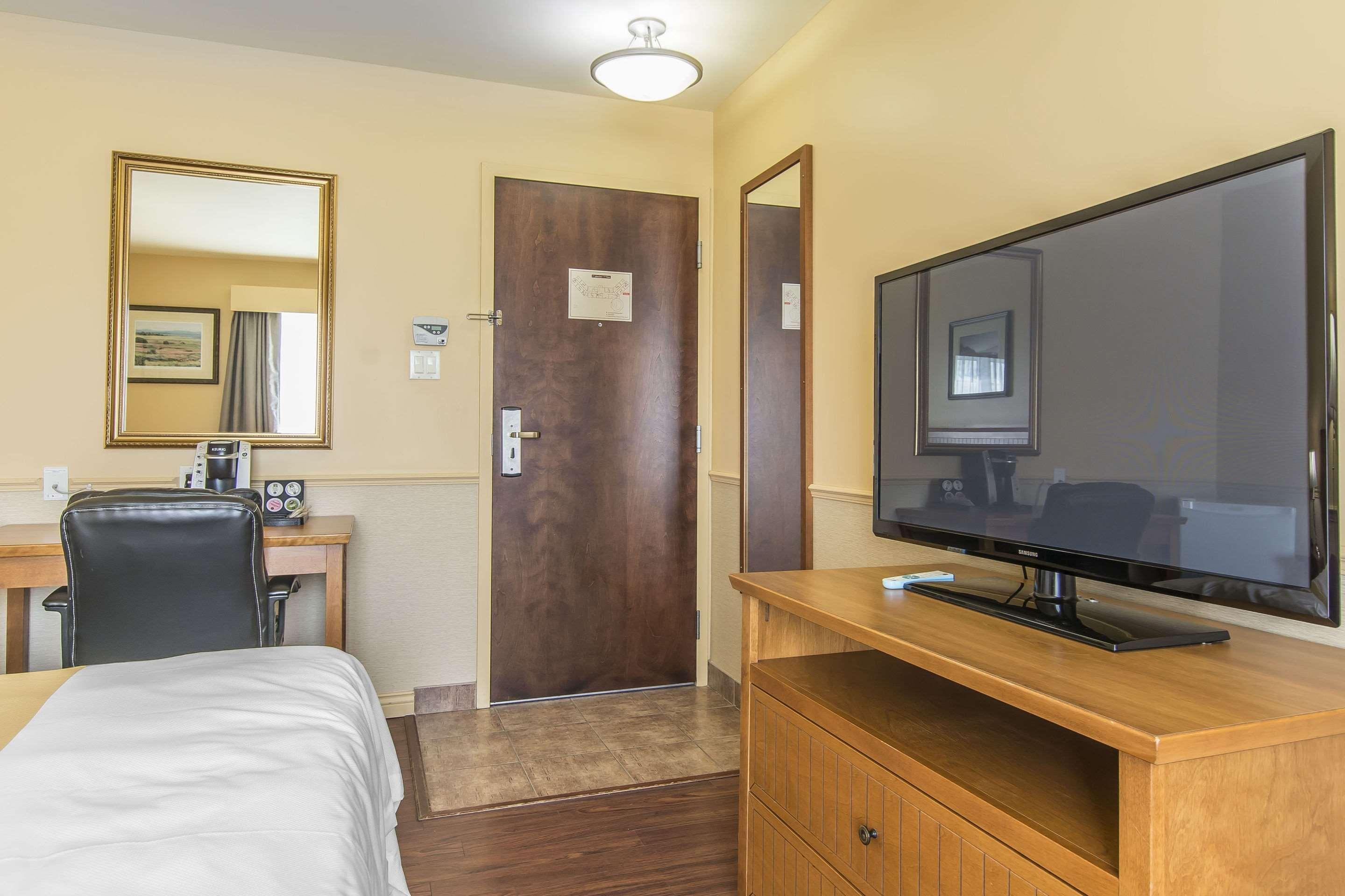 Quality Inn Rivière-du-Loup Екстериор снимка