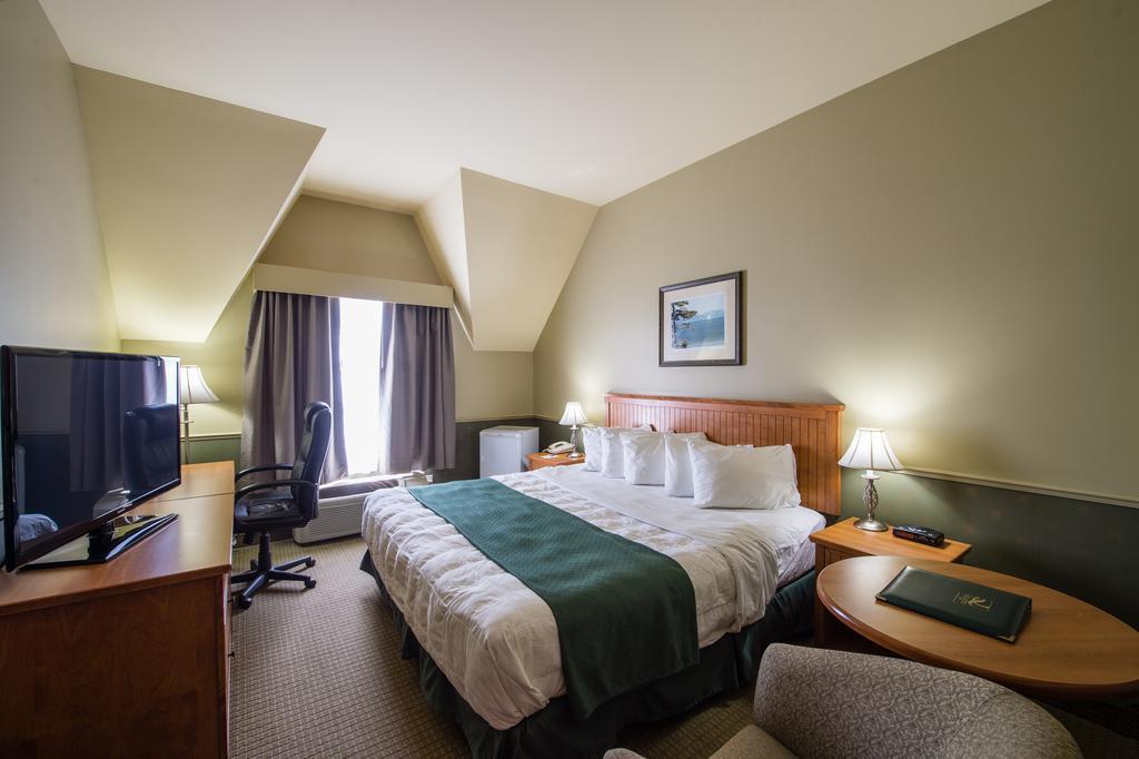 Quality Inn Rivière-du-Loup Екстериор снимка