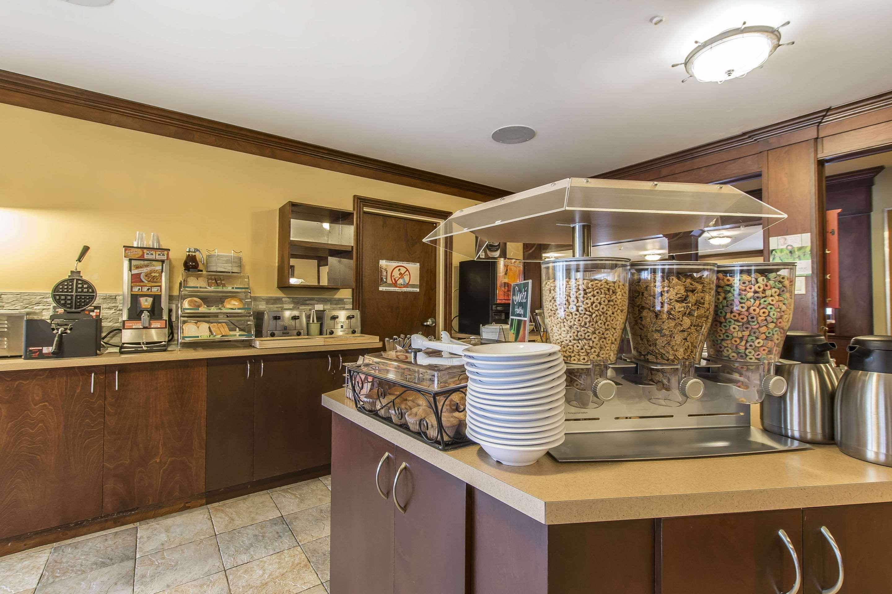 Quality Inn Rivière-du-Loup Екстериор снимка