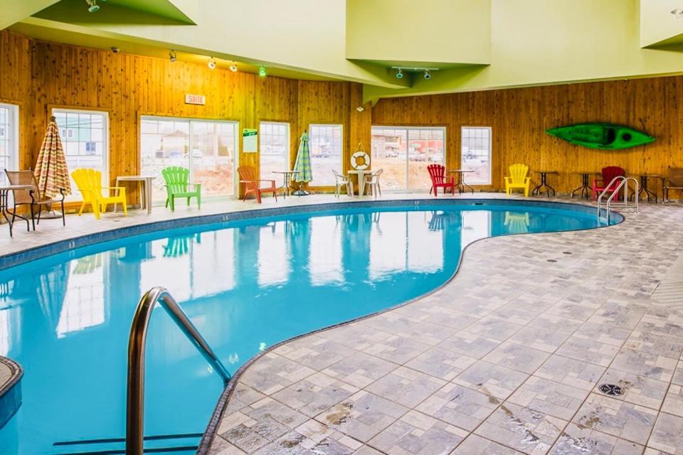 Quality Inn Rivière-du-Loup Екстериор снимка