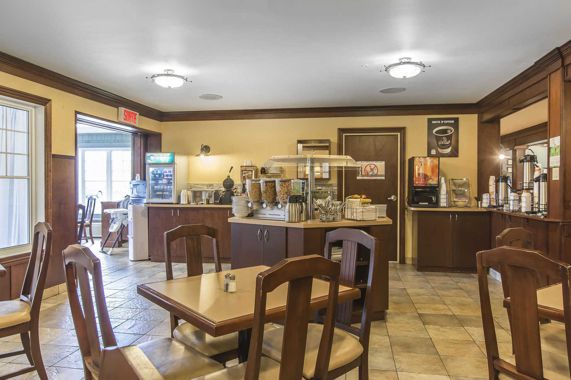 Quality Inn Rivière-du-Loup Съоръжения снимка