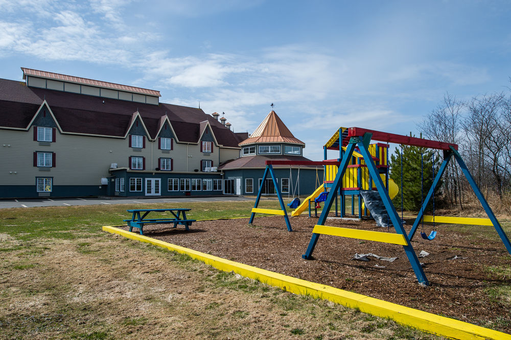 Quality Inn Rivière-du-Loup Екстериор снимка