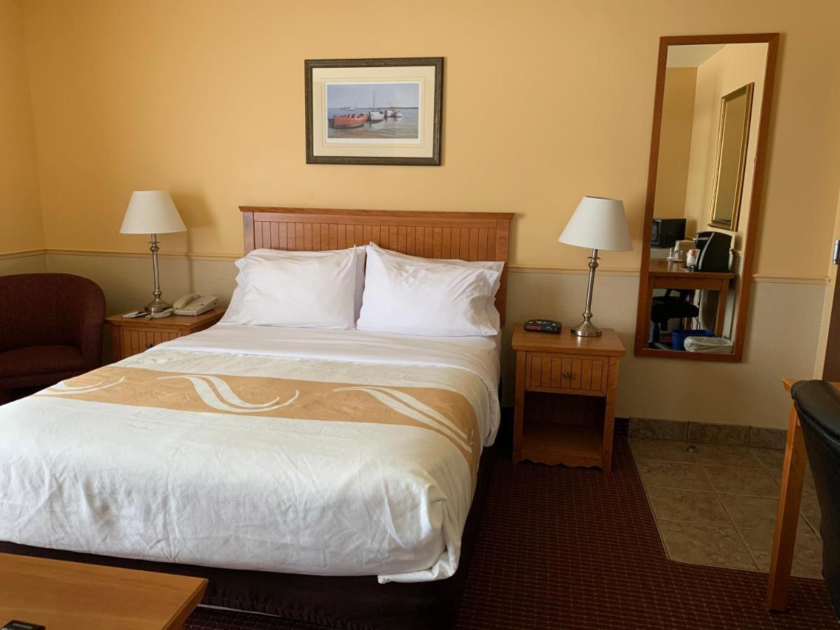 Quality Inn Rivière-du-Loup Екстериор снимка
