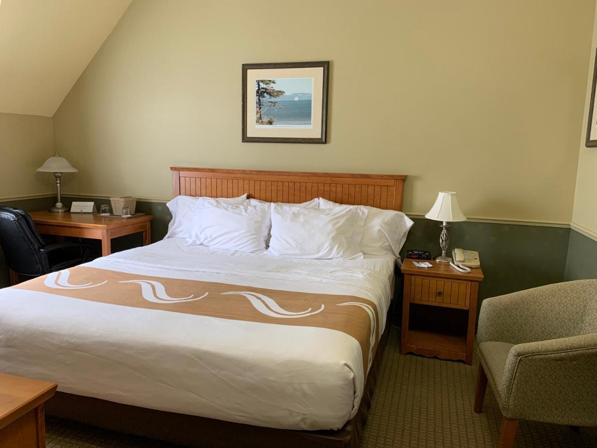 Quality Inn Rivière-du-Loup Екстериор снимка