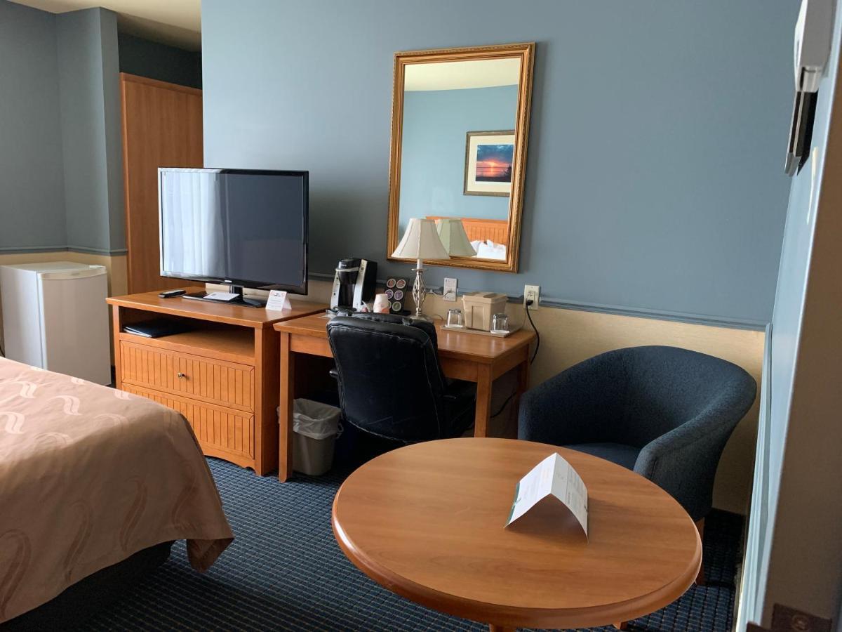 Quality Inn Rivière-du-Loup Екстериор снимка