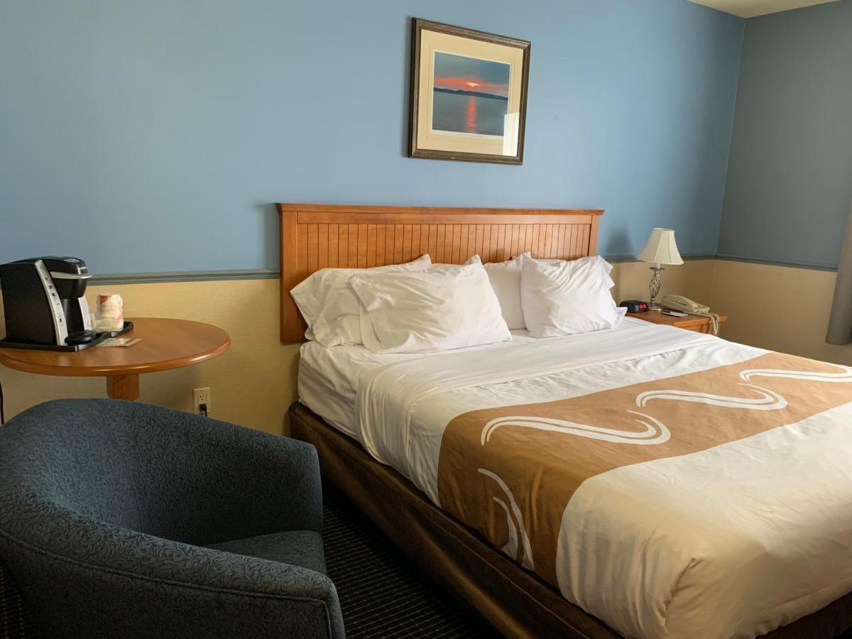 Quality Inn Rivière-du-Loup Екстериор снимка